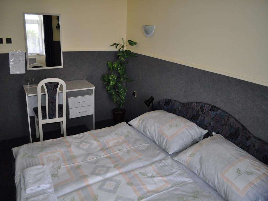 Hotel Wertheim Praga Quarto foto